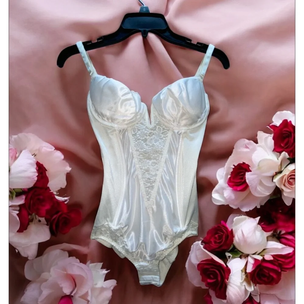 * Victoria’s Secret 36B White satin corset with boning bodysuit push up - Picture 1 of 1